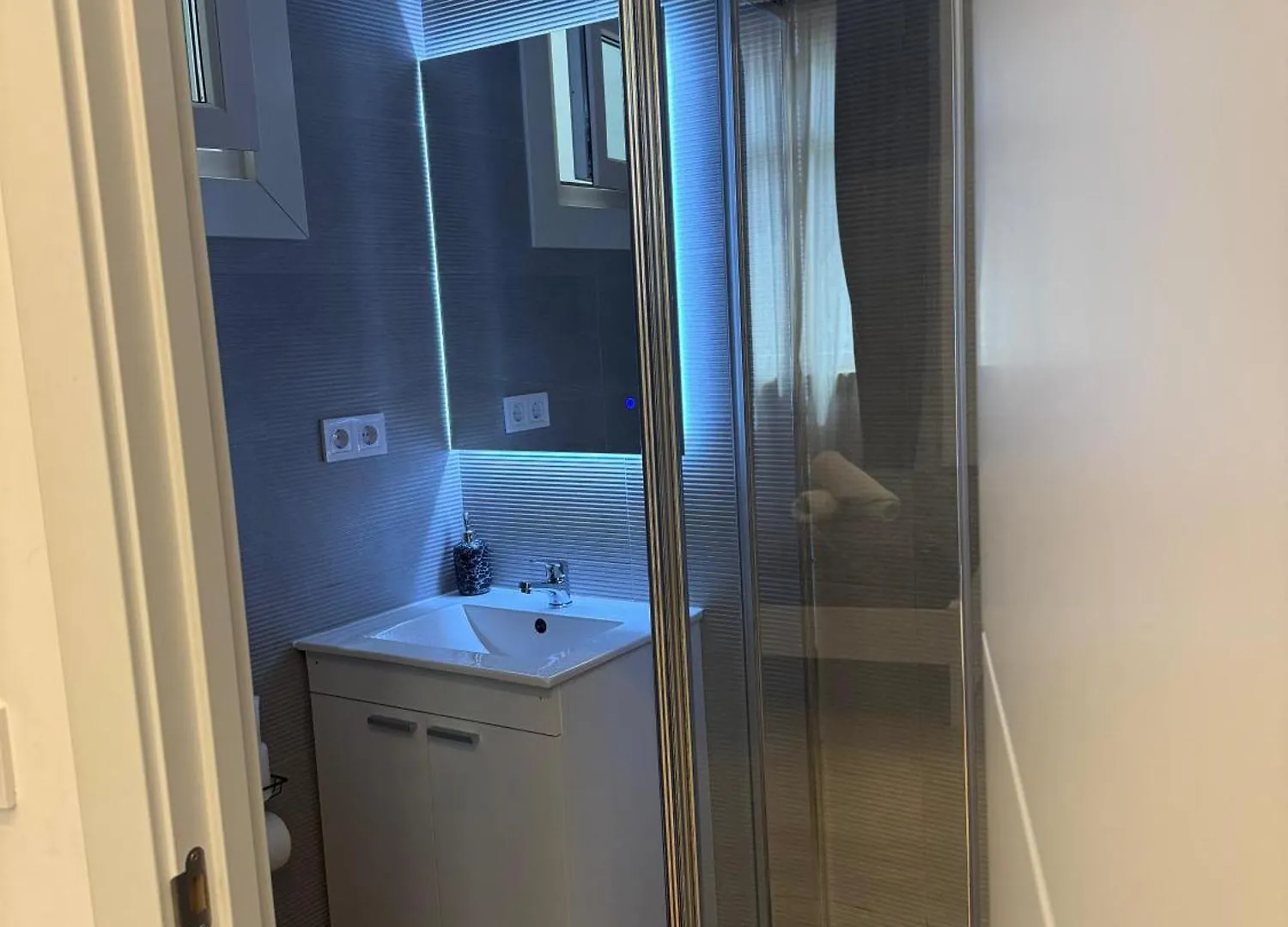 Suites Larios Rooms Малага