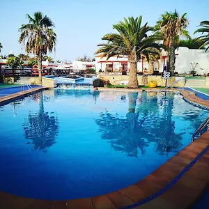 https://castillo-club-lake.in-canary-islands.com