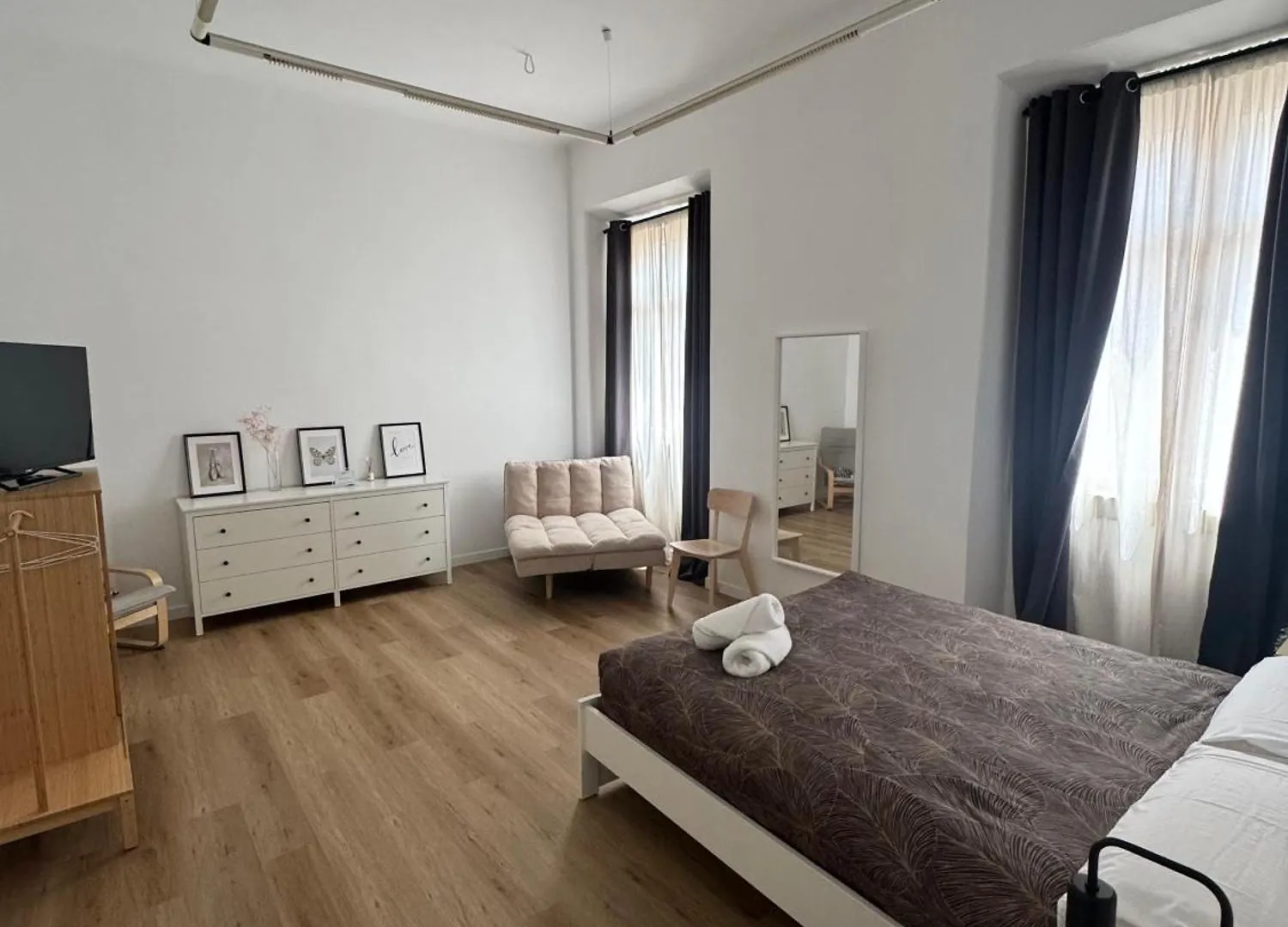 Suites Larios Rooms Malaga Spain